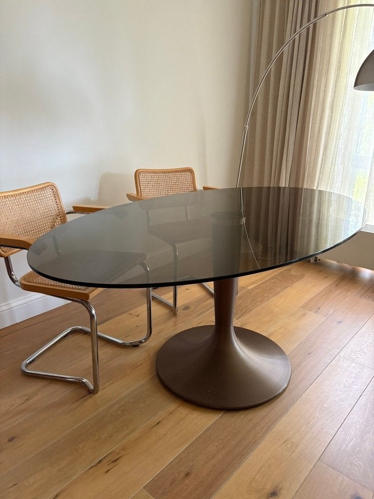 AM.PM Seona Smoked Glass Oval Dining Table, Ophalen, 50 tot 100 cm, Zo goed als nieuw, Vijf personen of meer