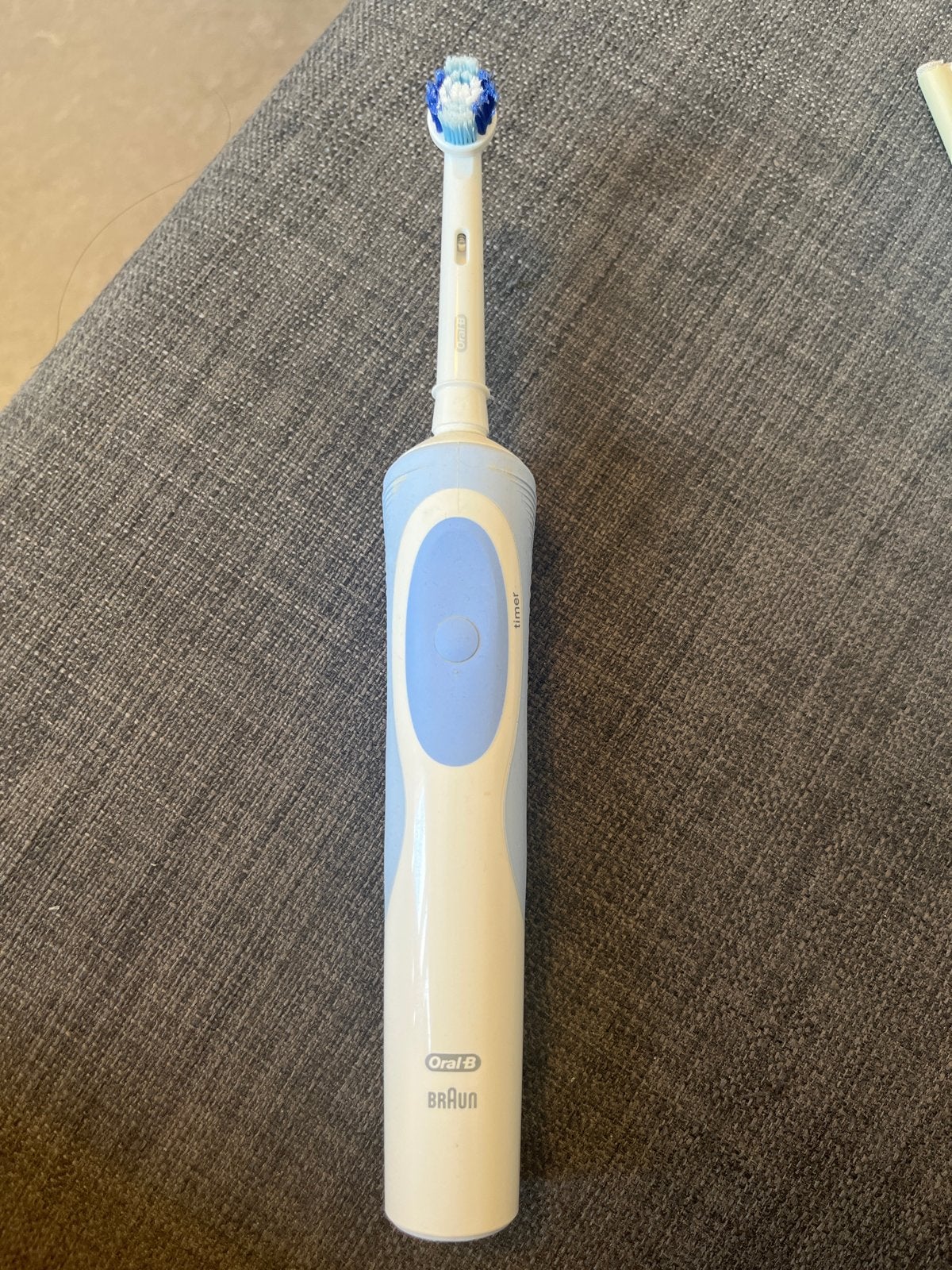Oral-B Braun elektrische tandenborstel, Ophalen of Verzenden, Nieuw, Mondverzorging