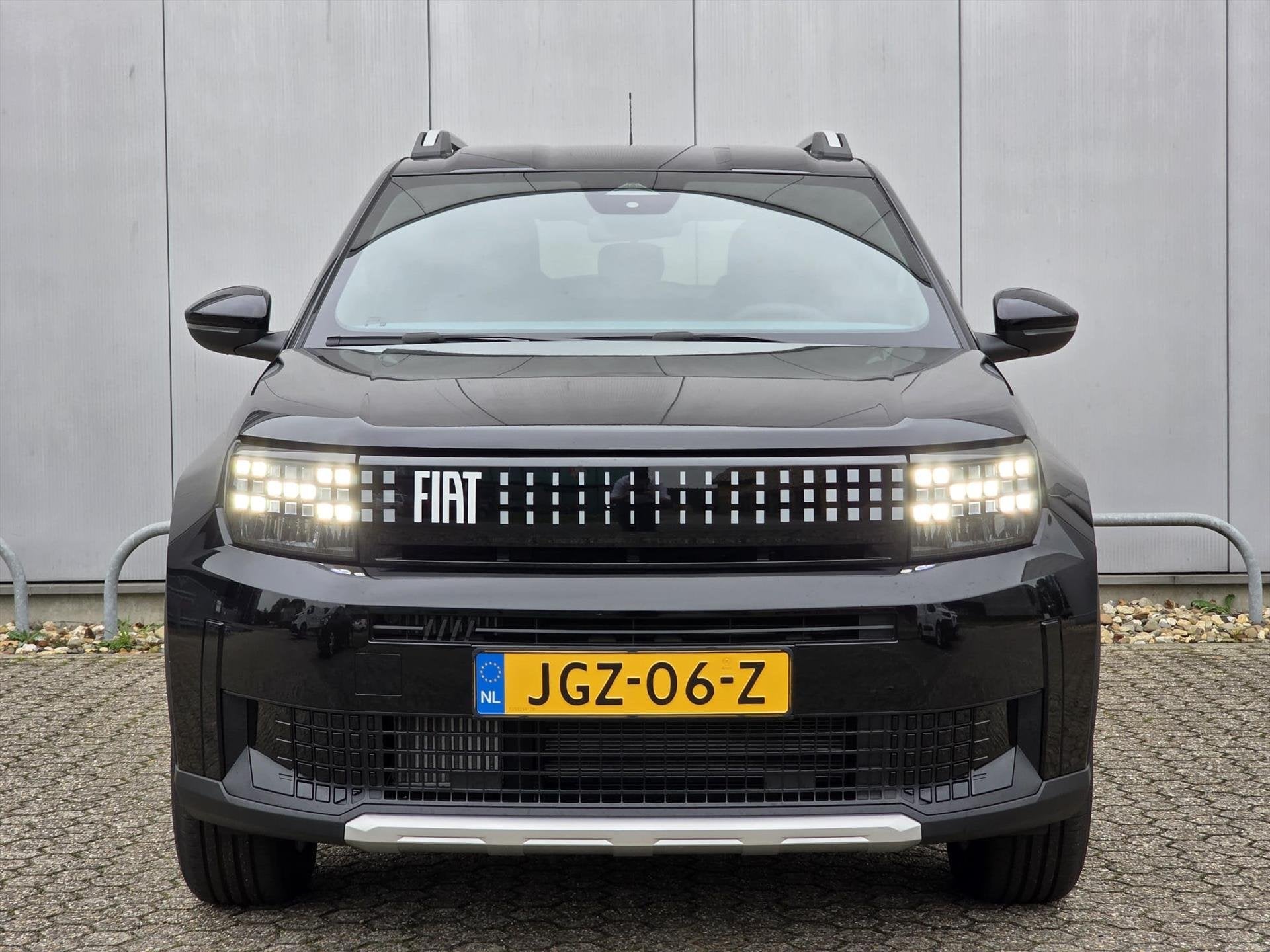 Fiat Grande Panda Icon 100pk Hybrid Automaat | Carplay / And, Auto's, Fiat, 600 kg, Zwart, Origineel Nederlands, Bedrijf