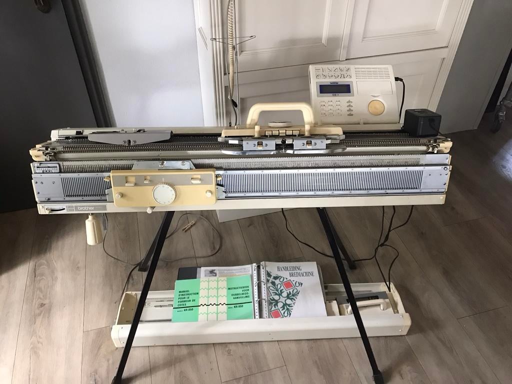 Elektronische  breimachine Brother KH 970, Ophalen, Gebruikt, Breien, Machine