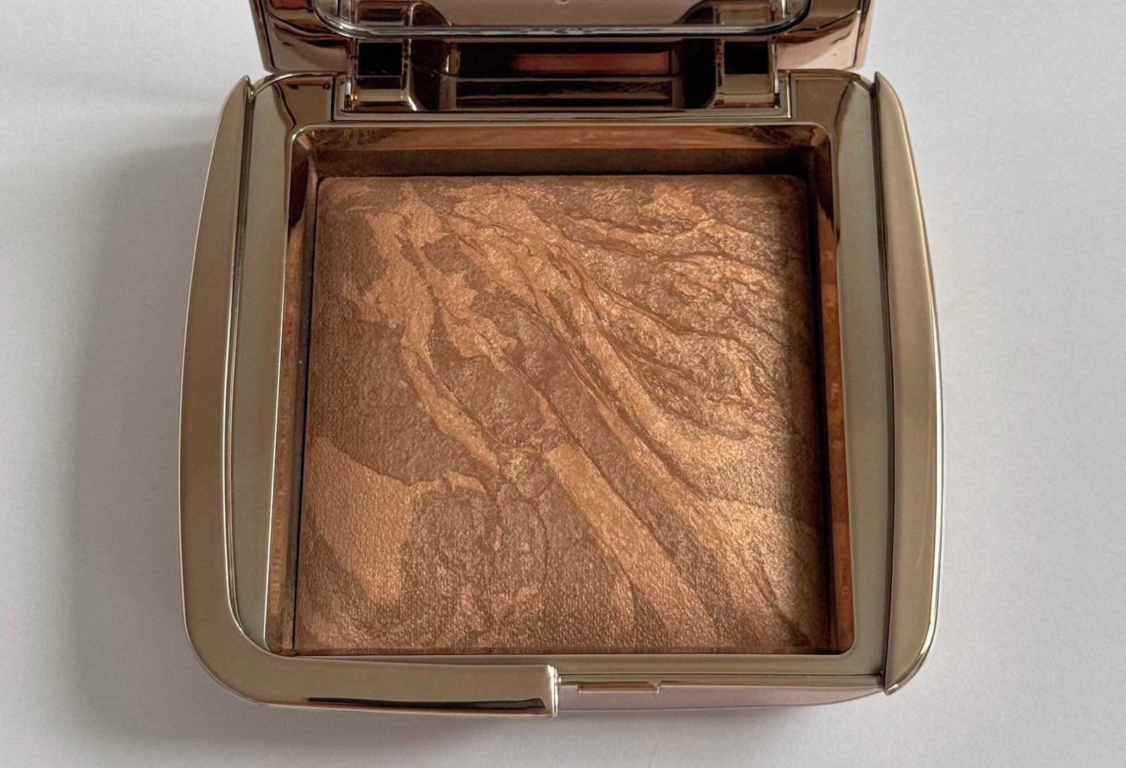 Hourglass Ambient Lighting Bronzer - Radiant Bronze Light, Overige kleuren, Zo goed als nieuw, Make-up, Verzenden