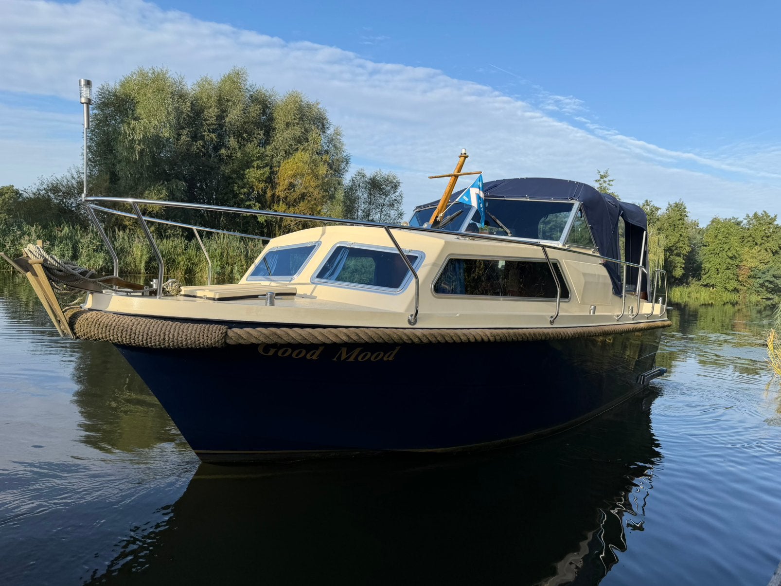 Zeer nette Antaris 720 | nieuwe kap & gratis winsterstalling, Watersport en Boten, 3 m, Overige merken, Gebruikt, Diesel