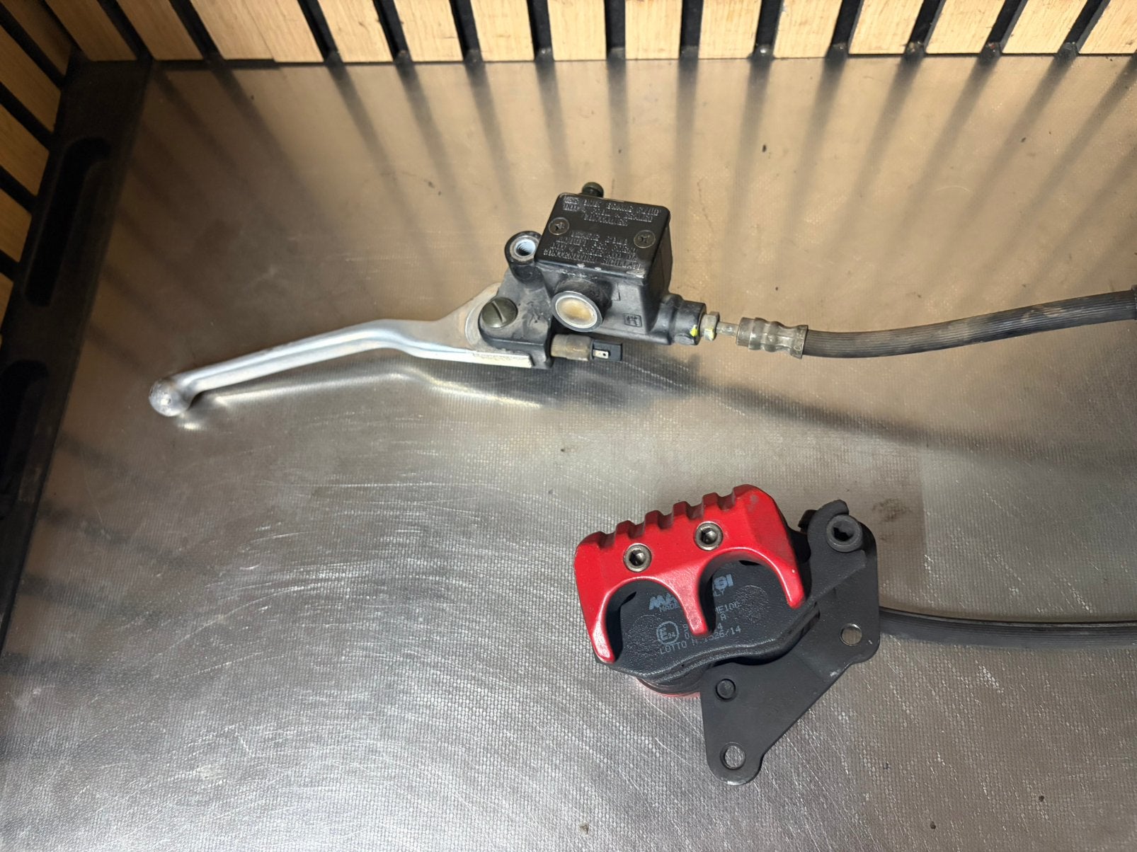 gilera runner 125cc / 180cc voorrem nieuwe klauw, Ophalen