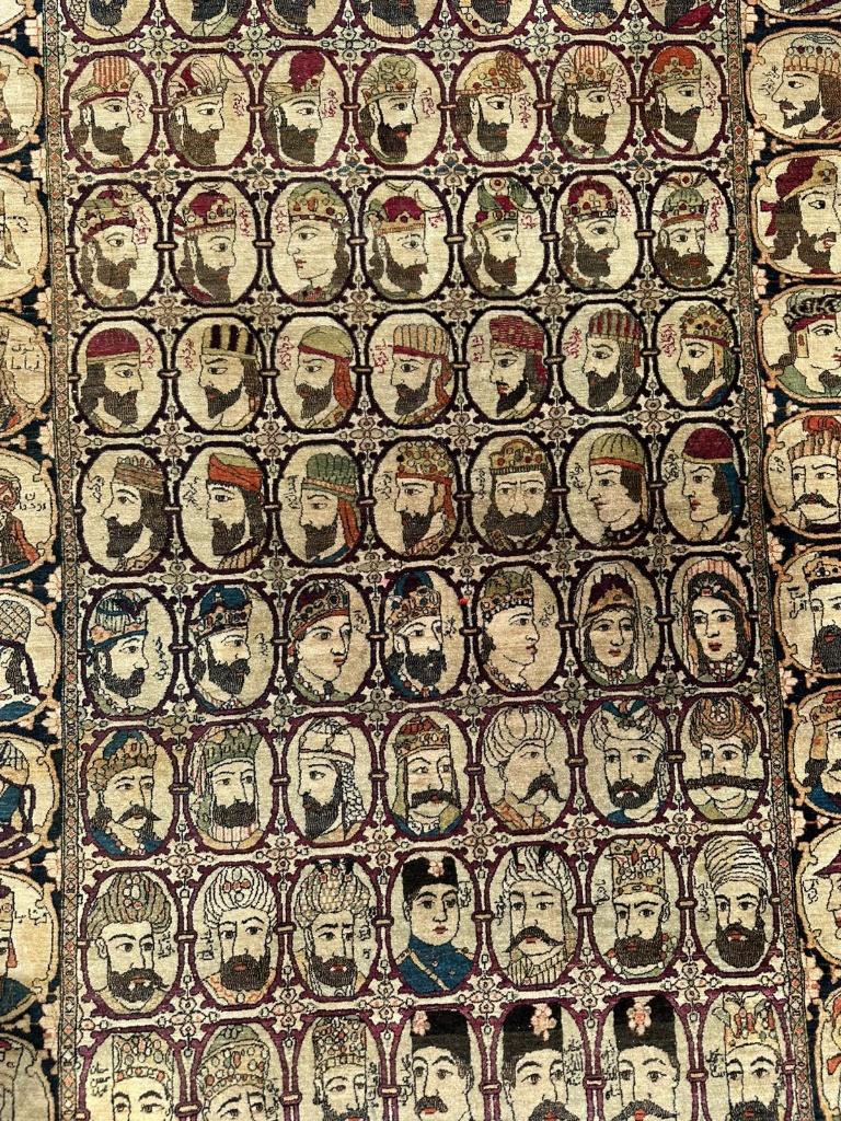 tapijt met 100 gezichten van Perzische koningen 212 x 132 cm, Overige kleuren, 200 cm of meer, Ophalen of Verzenden, Zo goed als nieuw