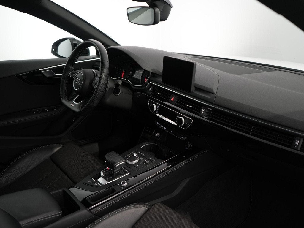 Audi A5 Sportback 35 TFSI Sport S-line black edition | Sport, Auto's, Gebruikt, 4 cilinders, Leder en Stof, Wit