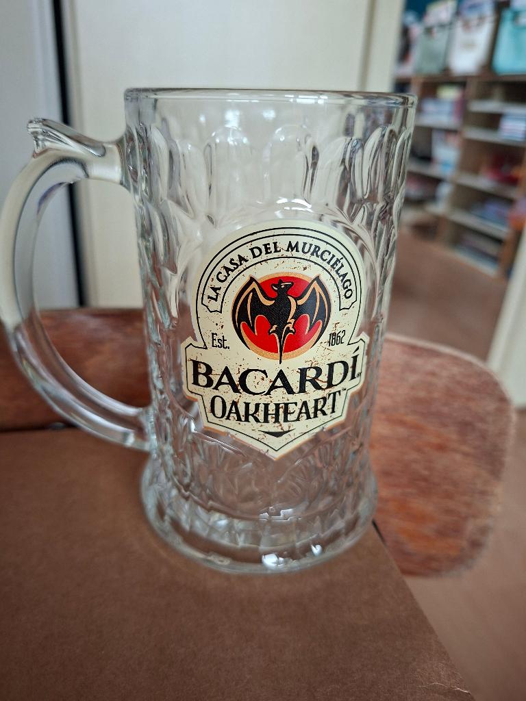glazen bierpul Bacardi Oakheart, Ophalen of Verzenden, Zo goed als nieuw
