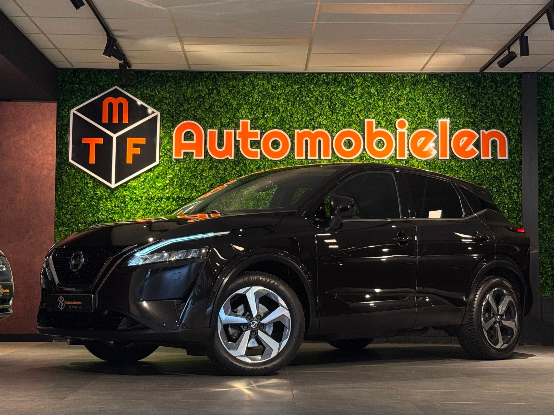 Nissan Qashqai 1.3 MHEV N-Connecta |360CAMERA|VIRTUAL|ACC|LA, Stof, Met garantie (alle), Bedrijf, Hybride Elektrisch/Benzine