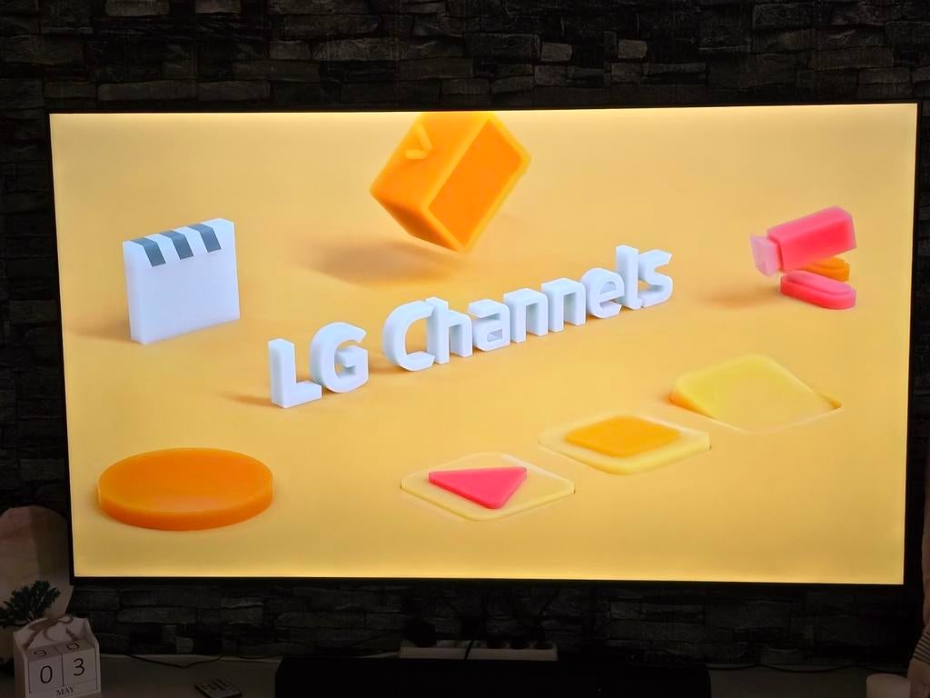 LG 65 inch 4K Smart TV te koop BIJNA NIEUWE, Ophalen, 50 Hz, Zo goed als nieuw, 100 cm of meer