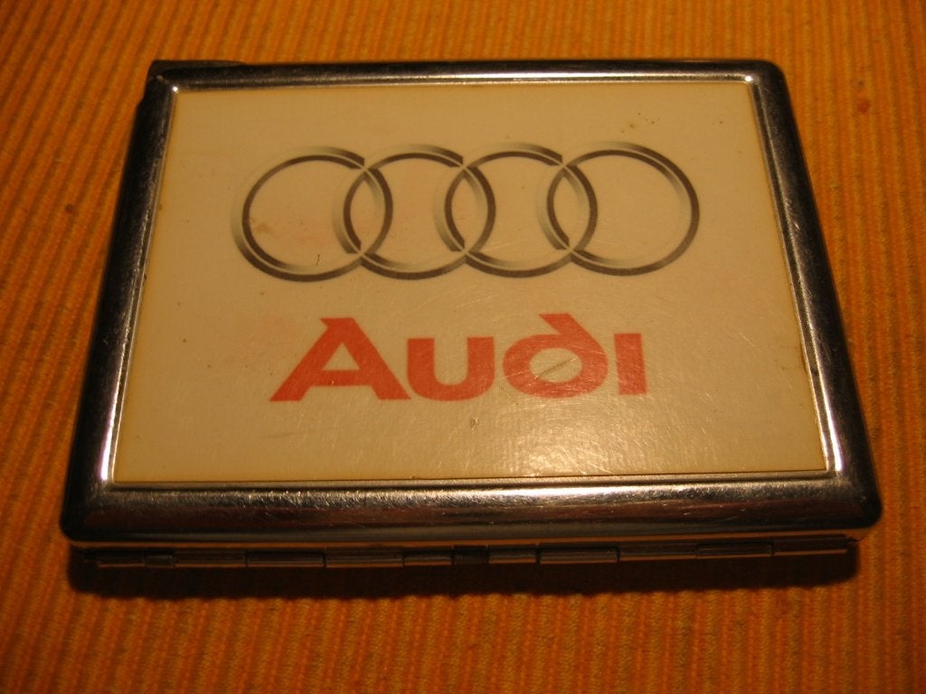 Sigarettenkoker annex aansteker automerk AUDI, Ophalen of Verzenden, Aansteker