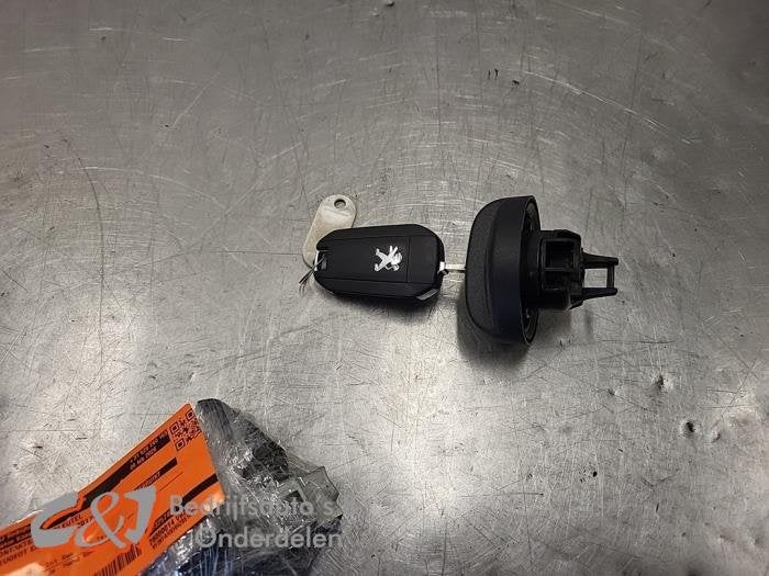 Kontaktslot + Sleutel van een Peugeot Expert, Auto-onderdelen, Gebruikt, -, -, Ophalen of Verzenden
