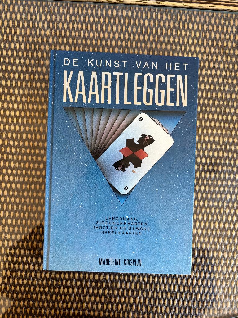 Madeleine Krispijn - De Kunst van het Kaartleggen - 1988, Achtergrond en Informatie, Tarot of Kaarten leggen, Ophalen of Verzenden