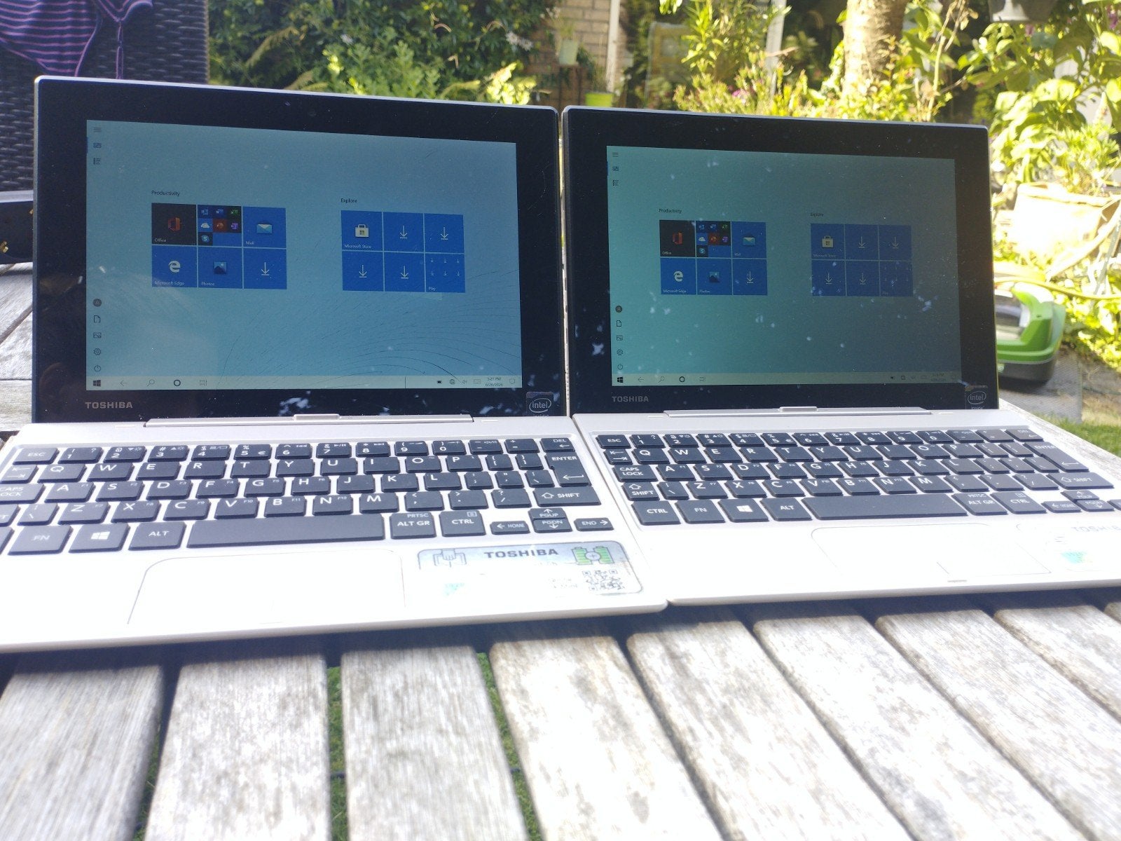 2x Toshiba Satellite Click Mini L9W 2-in-1 Laptops, Gebruikt, Minder dan 4 GB, Qwerty, Intel Atom