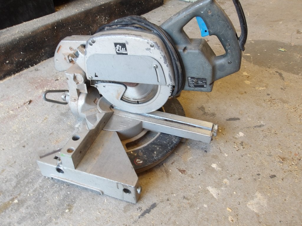 Dewalt Elu afkortzaag met verlengtafel, Doe-het-zelf en Verbouw, Ophalen, Gebruikt, Afkortzaag, Elu