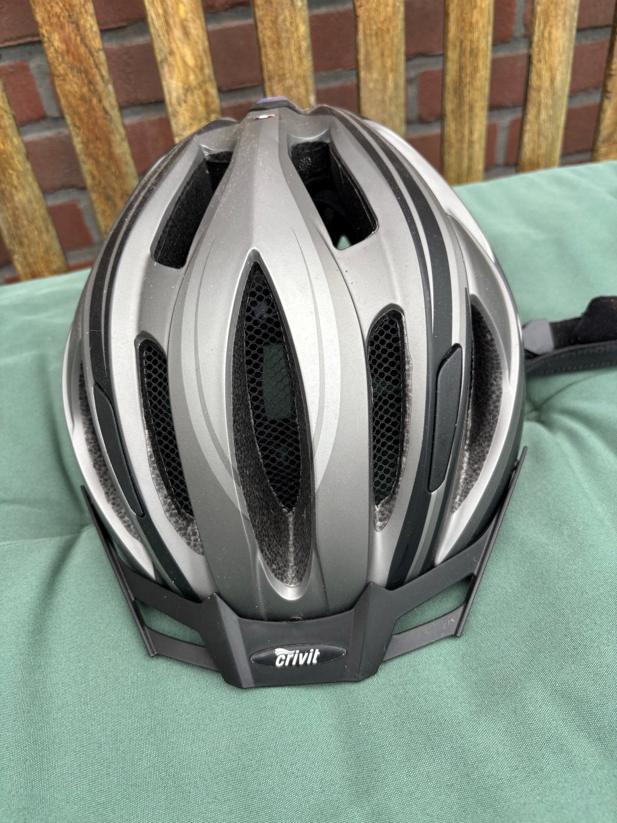 Crivit Fietshelm met LED-achterlicht, Ophalen, Gebruikt, Overige maten, Heer of Dame