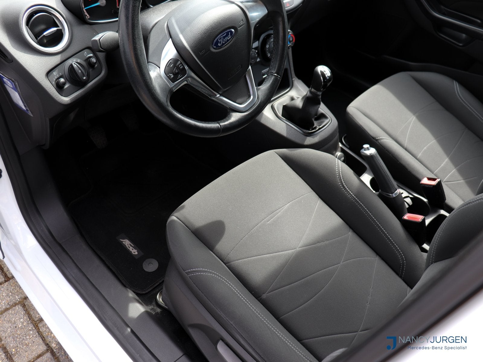 Foto 3 van Ford Fiesta 1.0 Style | Essential | Airco | Navi | Bluetooth