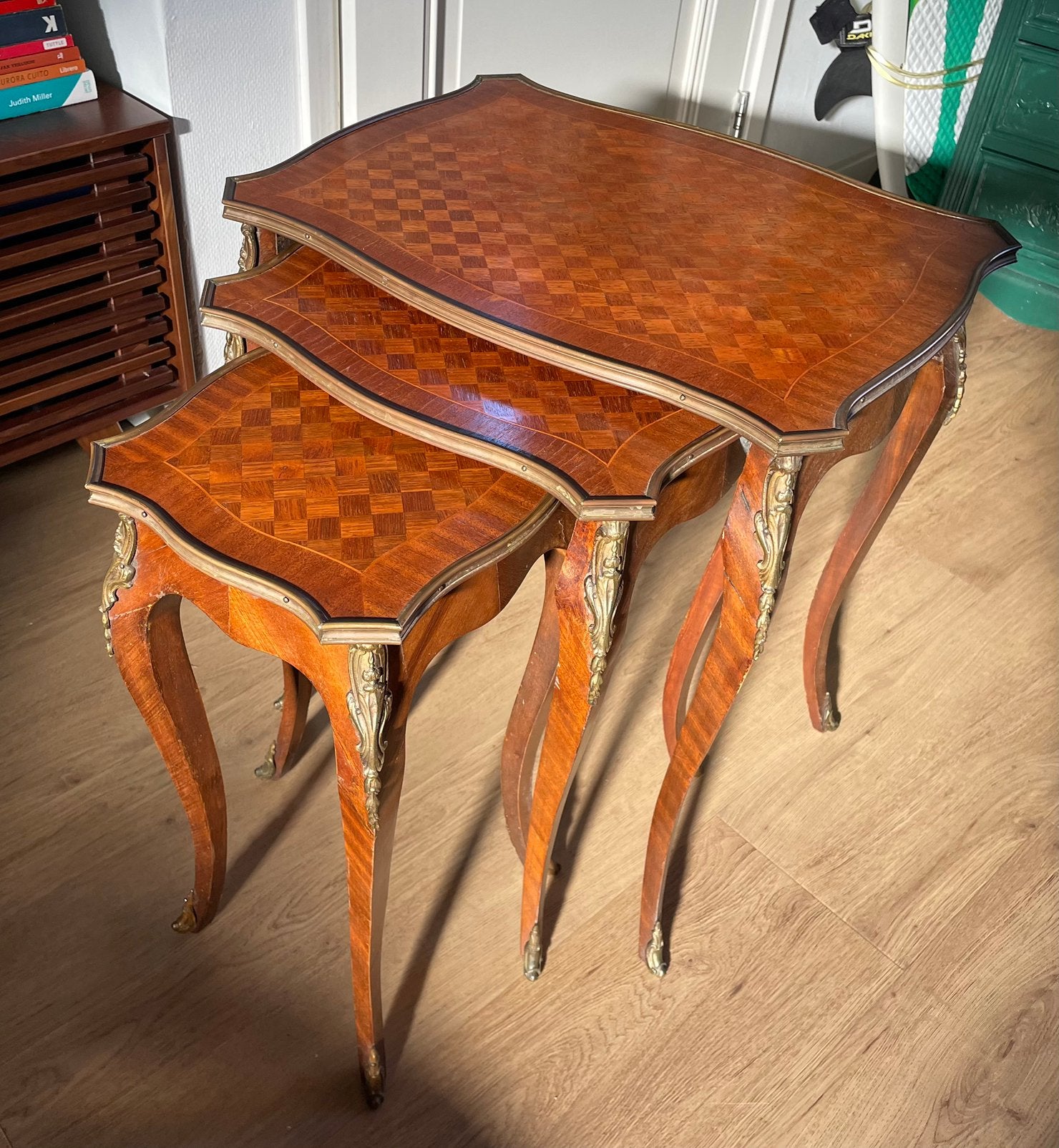 Vintage tafeltjes, Huis en Inrichting, Minder dan 55 cm, Gebruikt, Rond, Ophalen