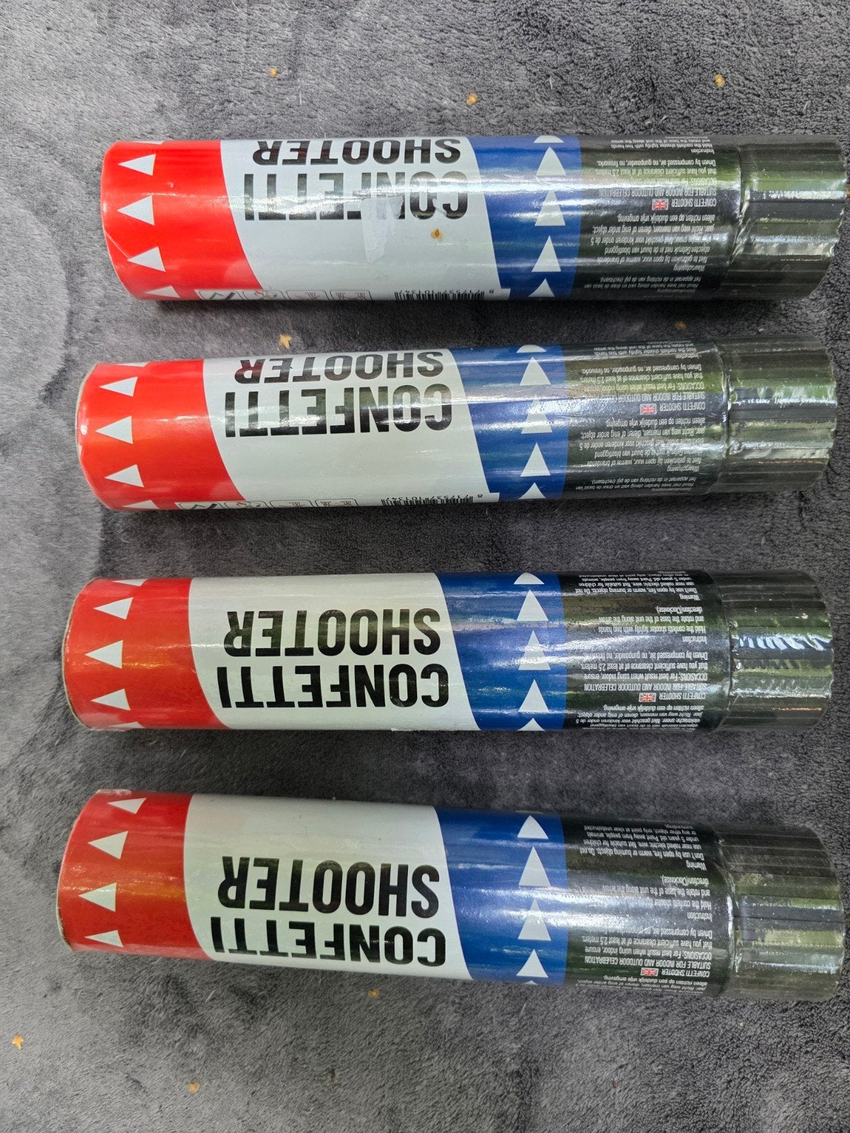 Confetti Shooters - 4 stuks voor elk feest!, Ophalen of Verzenden, Nieuw, Feestartikel, Verjaardag