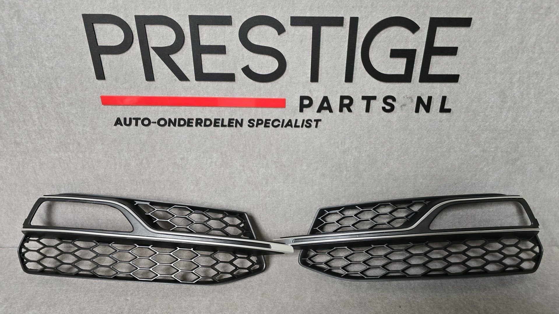 Audi A3 8V S-line S3 Kapjes Mistlamp Roosters LINKS & RECHTS, Gebruikt, -, Voor, Ophalen of Verzenden