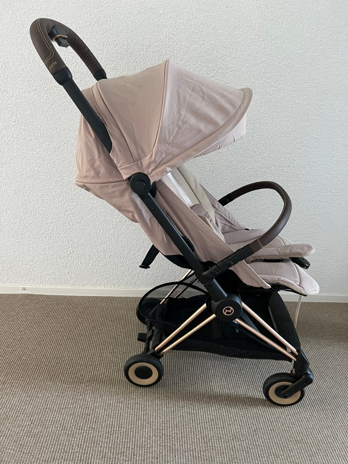 Cybex Coya buggy beige met rosé goud frame, Ophalen, Zo goed als nieuw