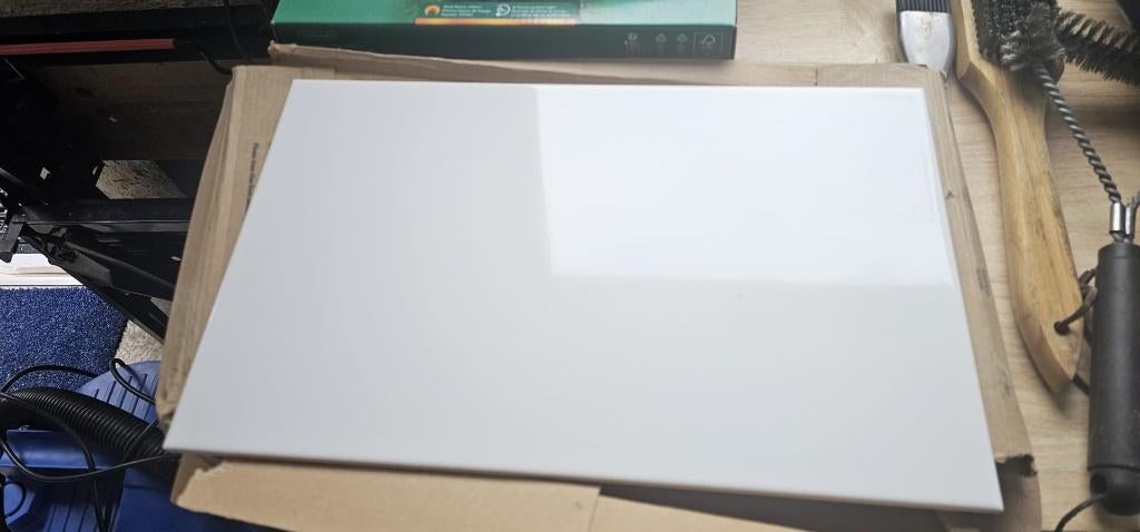 Sphinx wandtegels 25x40 cm glans. 17 stuks nieuw, Doe-het-zelf en Verbouw, Ophalen, Nieuw, 20 tot 40 cm, Minder dan 5 m²
