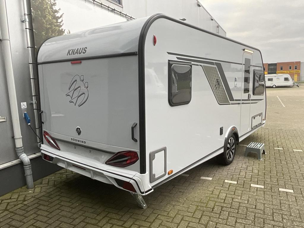 Knaus Sudwind Black Selection 500 UF VLOERVERW-PANORAMA RAAM, Caravans en Kamperen, Caravans, Rondzit, Schokbreker, Bedrijf, Overige typen