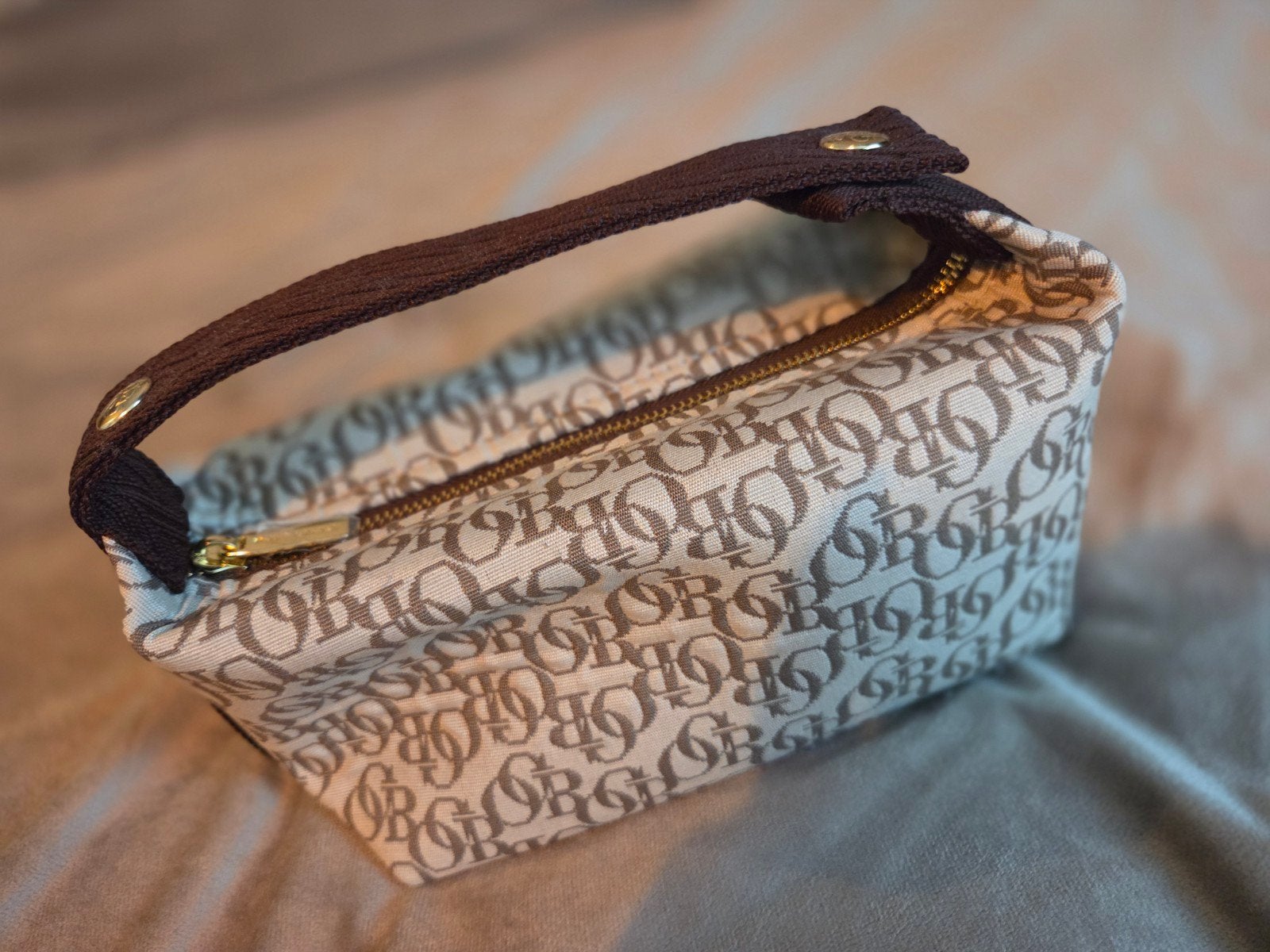 Nieuw OGB Jacquard Tasje - Make-up/Toilettasje, Ophalen of Verzenden, Nieuw, Beige, Dame