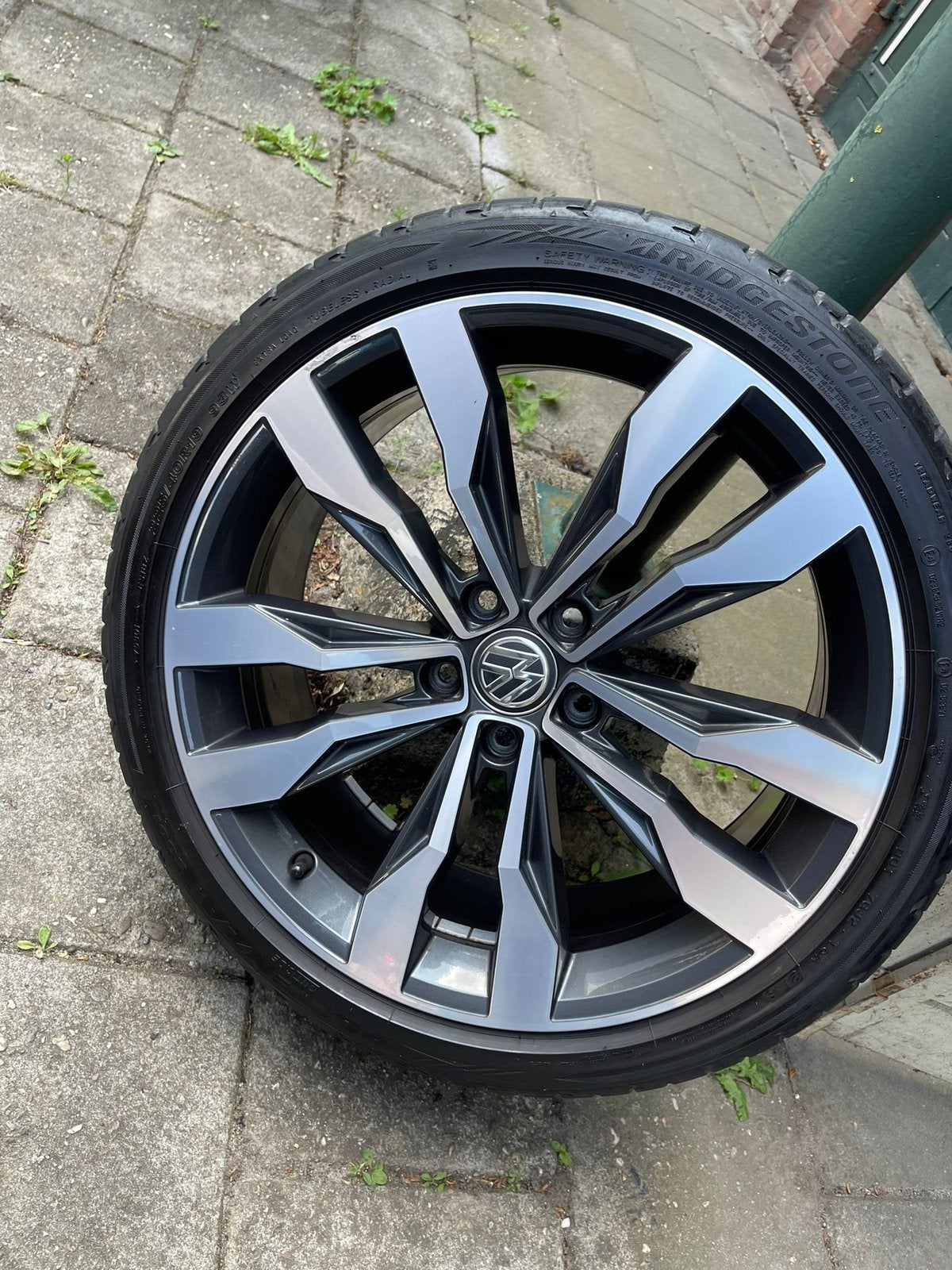 Origineel Volkswagen Suzuka Velg 225 40 19Inch T-Roc Tiguan, Auto-onderdelen, Banden en Velgen, 19 inch, Velg(en), Total Car Expert