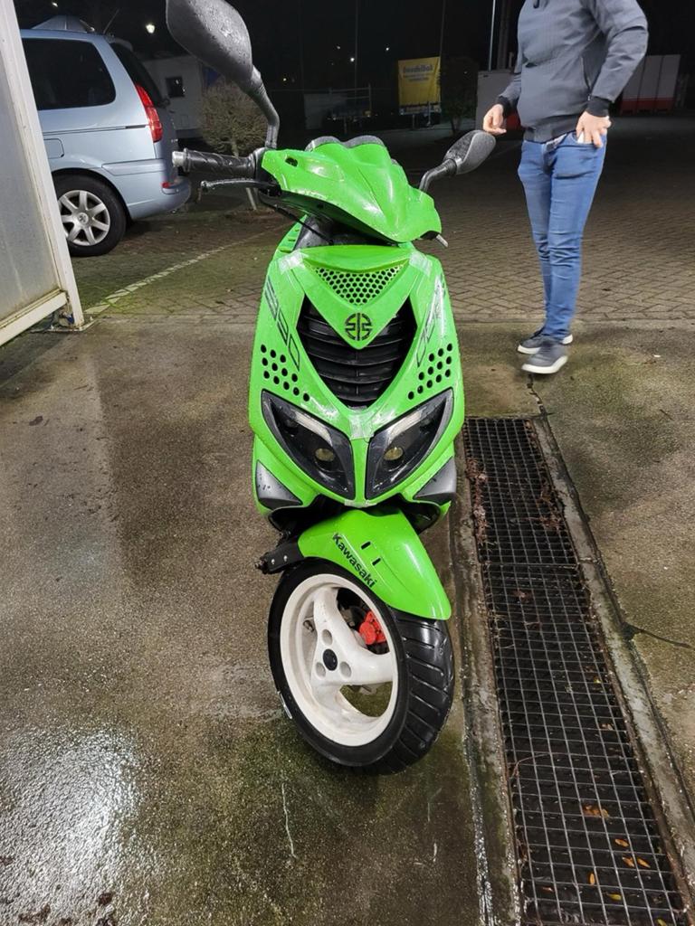 Peugeot Speedfight 2 AC 70cc - Kappen eraf, Fietsen en Brommers, Ophalen, Gebruikt, Maximaal 25 km/u