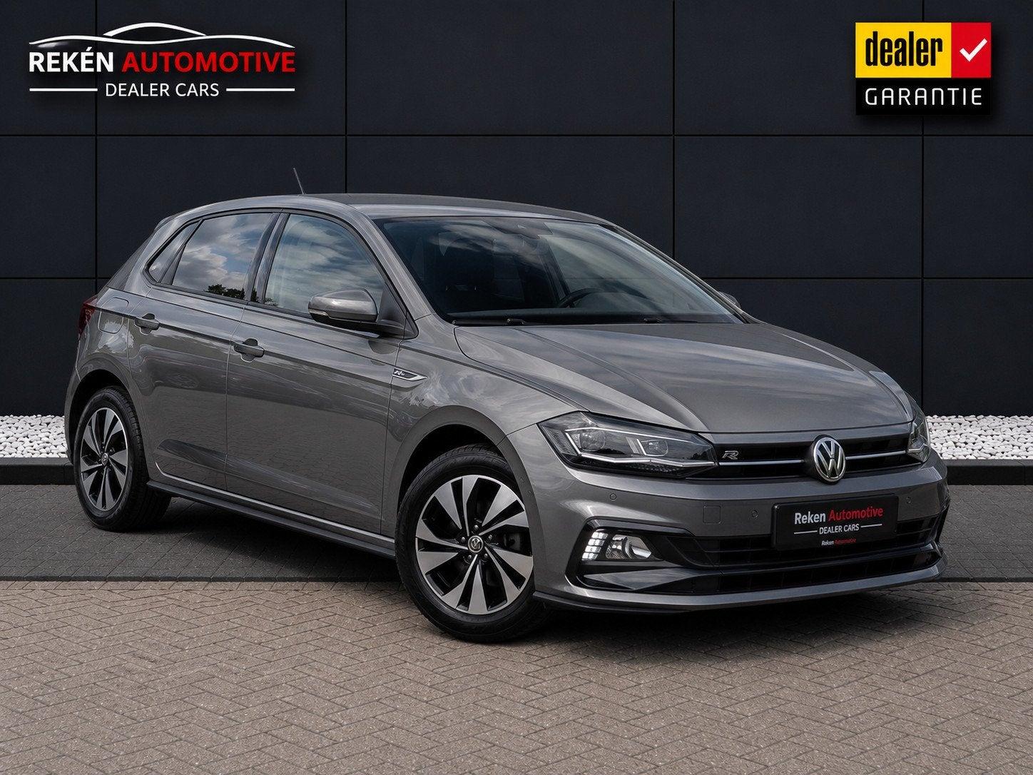 Volkswagen Polo 1.0 TSI R-line Cruise Carplay 110 PK Led Pdc, Voorwielaandrijving, Stof, Gebruikt, Met garantie (alle)