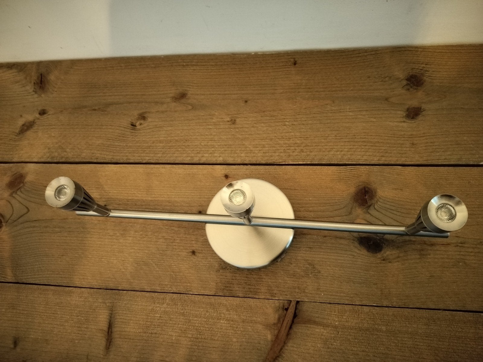 Plafondlamp Ikea Rymden 3 spots, Gebruikt, LED, Ophalen of Verzenden, Plafondlamp