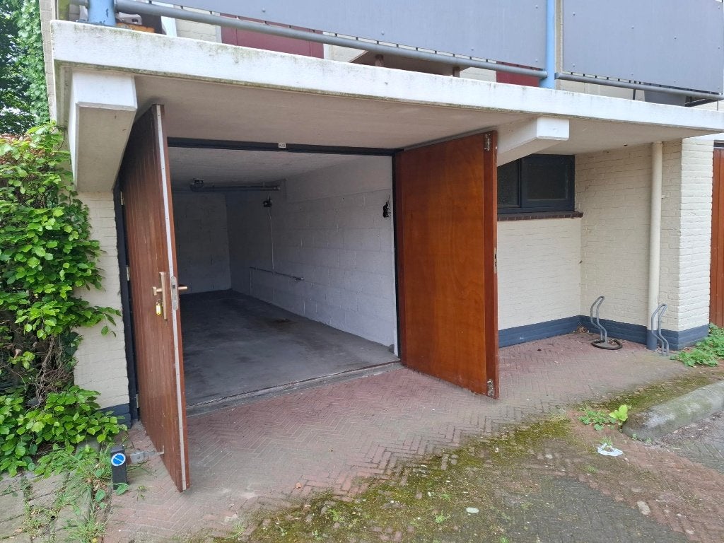 garage box met Electra en Water Almelo