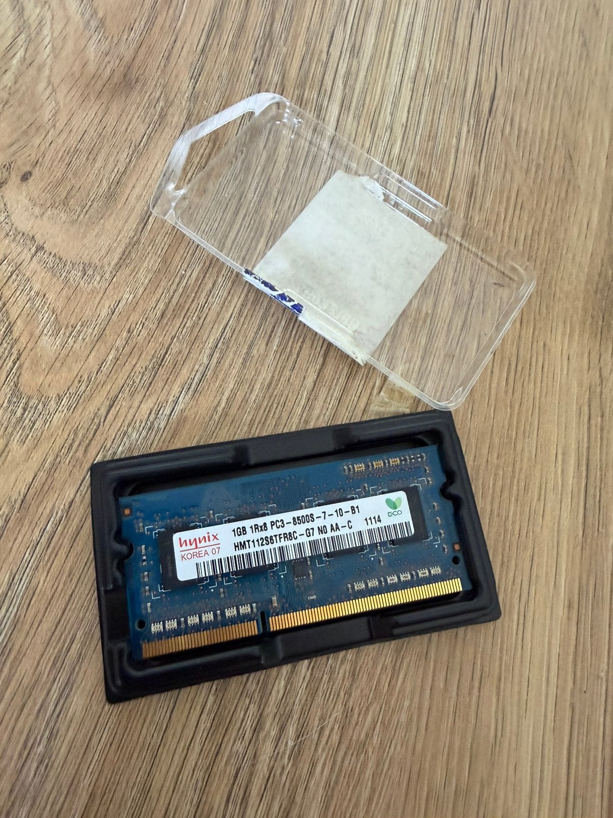 Hynix 1GB DDR3 laptop RAM PC3-8500S (1066MHz), DDR3, Ophalen of Verzenden, Laptop, Gebruikt