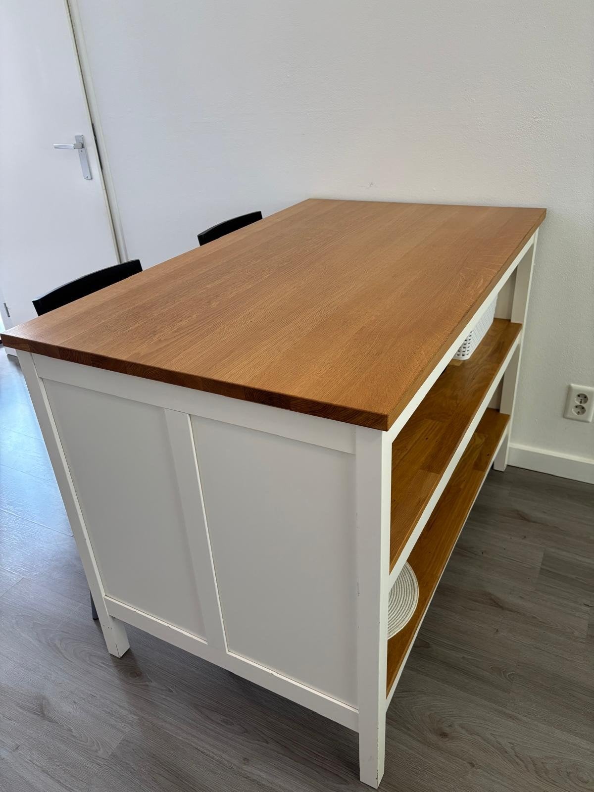 IKEA Bartafel met 4 barstoelen - Zo goed als nieuw, 100 tot 150 cm, 50 tot 100 cm, Zo goed als nieuw, Vier personen