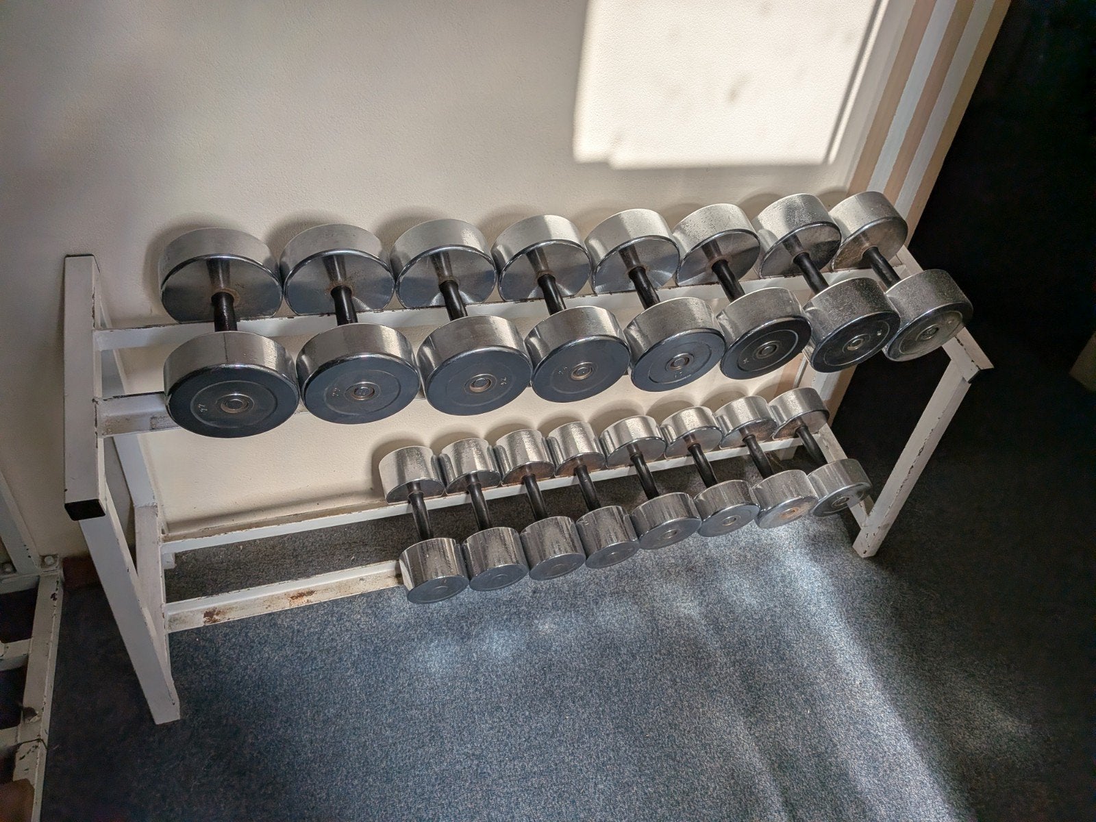 Complete vaste chromen dumbbellset + 2-laags rek, Ophalen, Gebruikt, Benen, Halterset