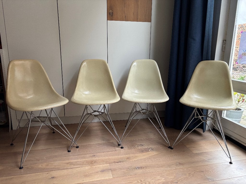 4x vintage Eames Miller DSR glasvezel side chairs –parchment, Huis en Inrichting, Stoelen, Ophalen, Gebruikt, Wit, Vier