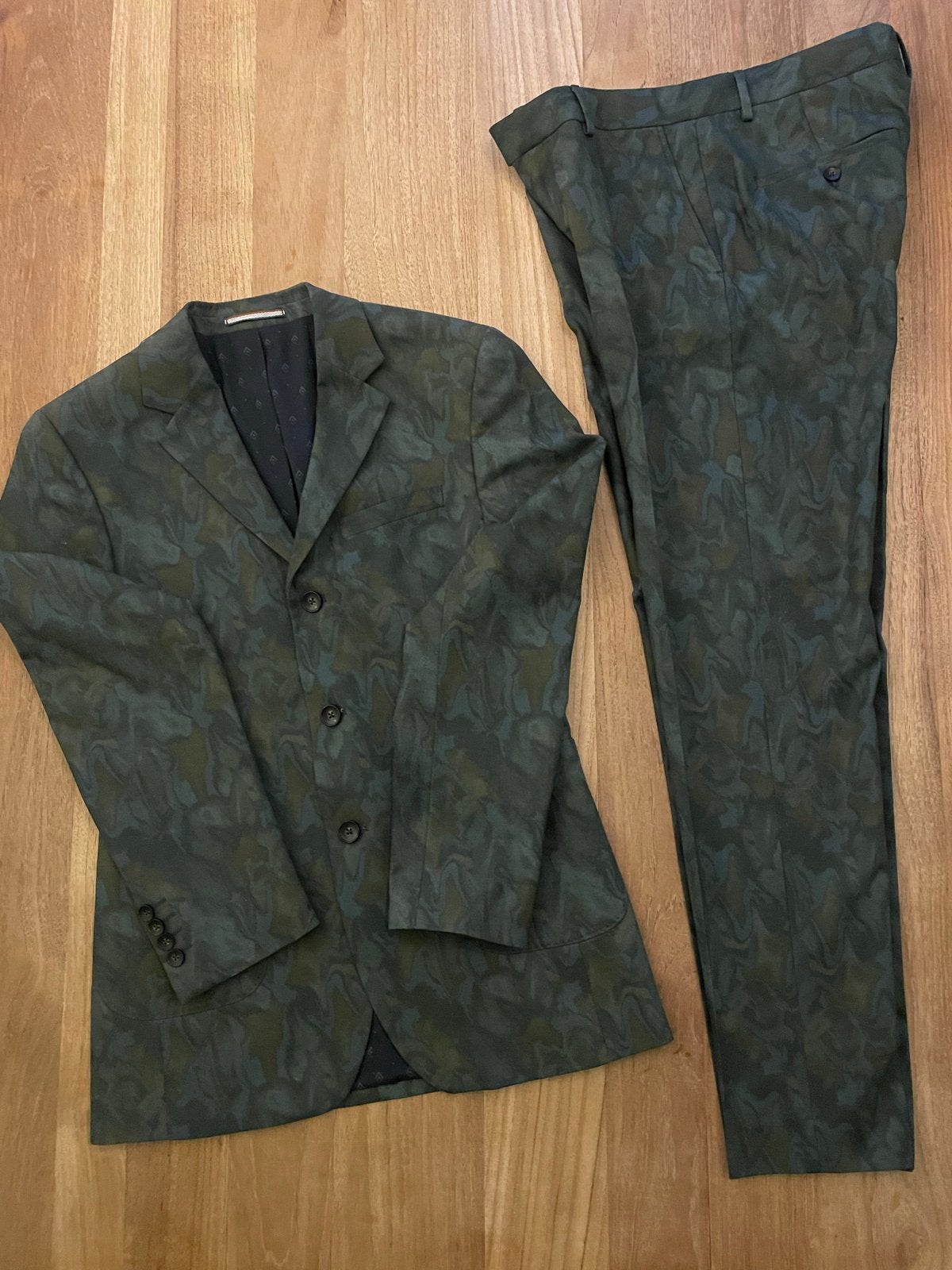 WE Herenpak Slim Fit Maat 46 - Groen Camouflage Patroon, Kleding | Heren, Kostuums en Colberts, Ophalen of Verzenden, Zo goed als nieuw