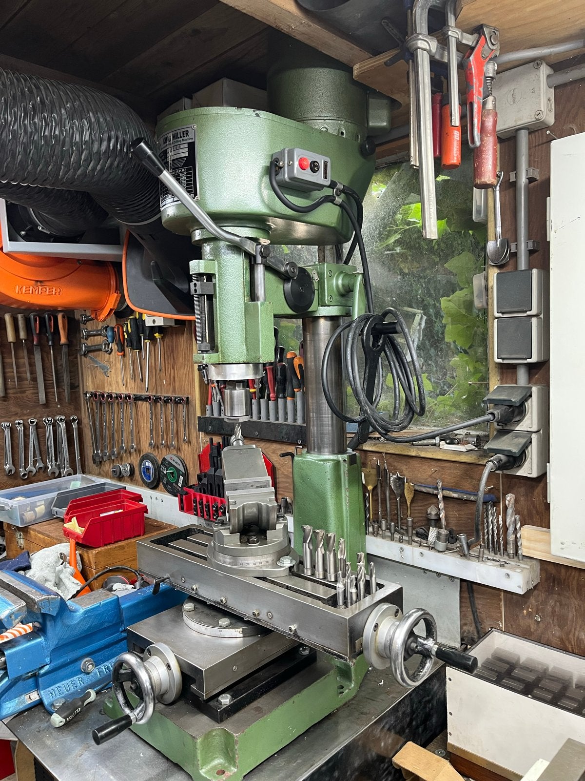 Zeer nette freesmachine met veel accessoires, Ophalen of Verzenden, Zo goed als nieuw, Elektrisch, Overige soorten