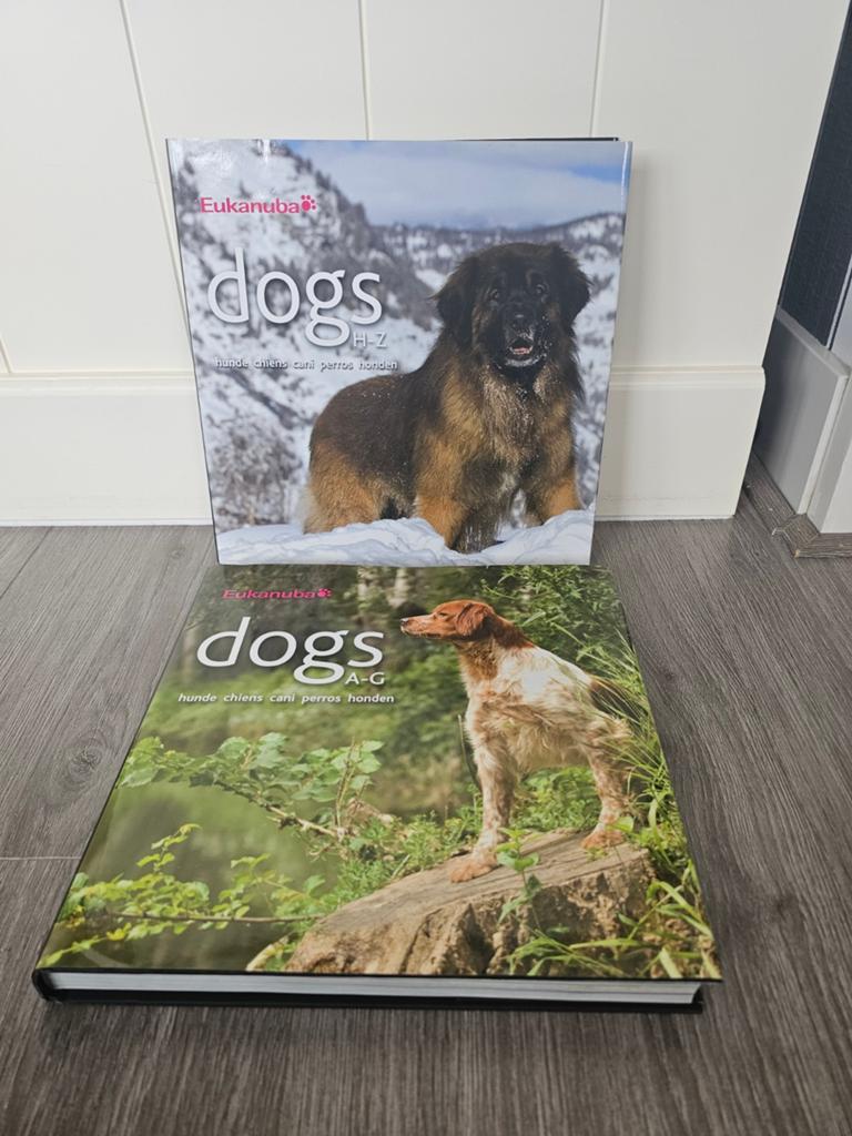 Eukanuba Hondenrassen A-Z (2 delen) - Compleet en als nieuw, Ophalen of Verzenden, Zo goed als nieuw, Honden