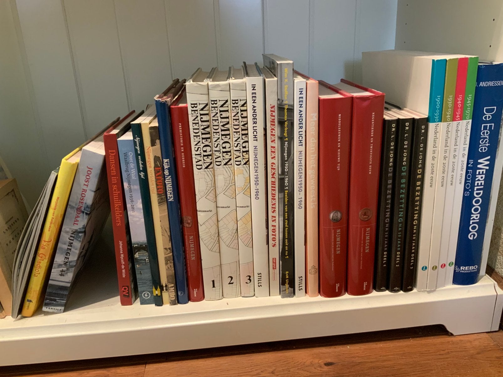 Collectie boeken over Nijmegen + krant 1915 + ansichtkaarten, Boeken, Partijen en Verzamelingen, Ophalen of Verzenden, Zo goed als nieuw