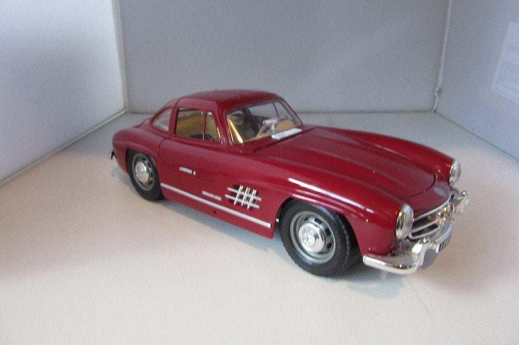 Mercedes 300SL 1;18, Ophalen of Verzenden, Zo goed als nieuw, Auto, Bburago