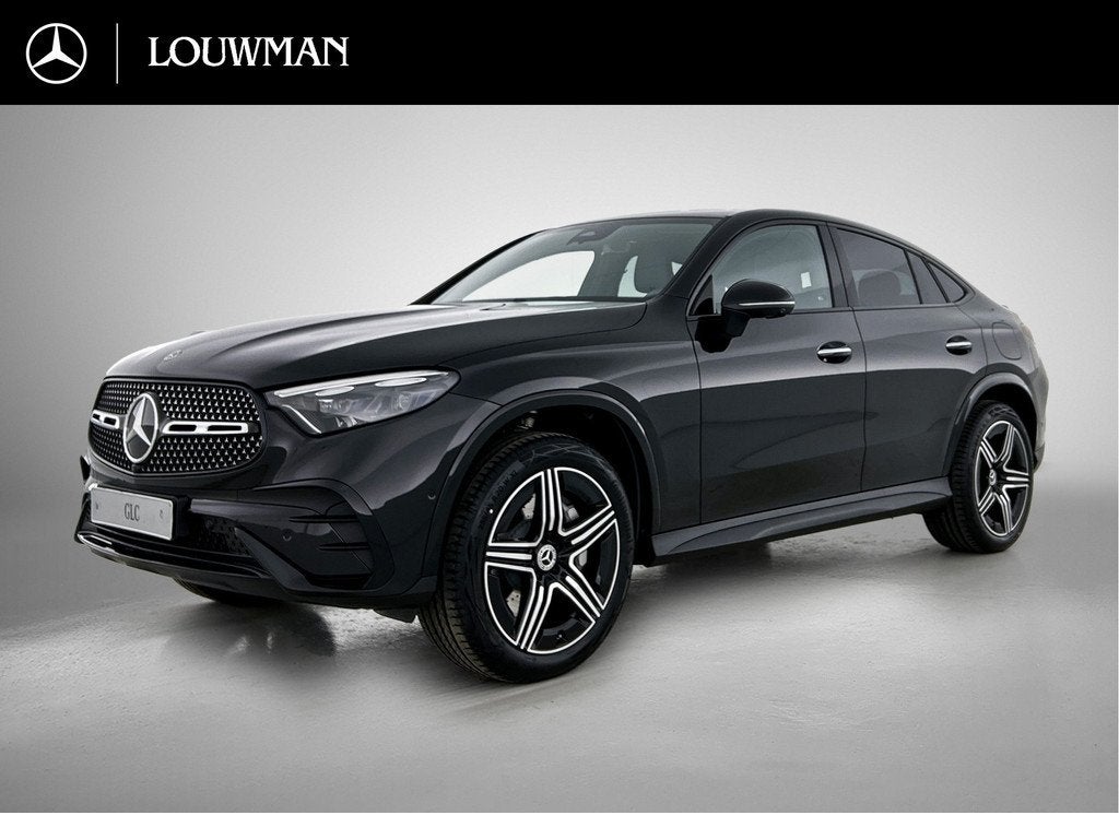 Mercedes-Benz GLC Coupé 300e 4MATIC Business Solution AMG |, Auto's, Mercedes-Benz, Automaat, Zwart, Zwart, Plug-in hybride