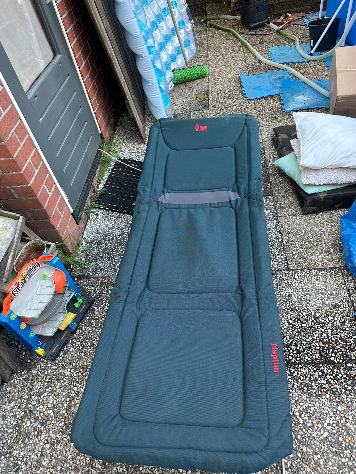 Neptun Redwood outdoor Camping bed inklapbaar, Caravans en Kamperen, Ophalen
