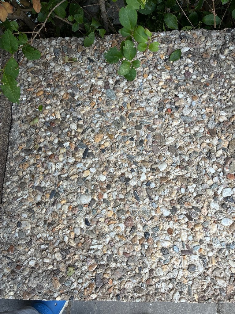17 grindtegels  50x50 cm – gratis af te halen in Rotterdam, Tuin en Terras, Ophalen, Gebruikt, Minder dan 5 m², Beton