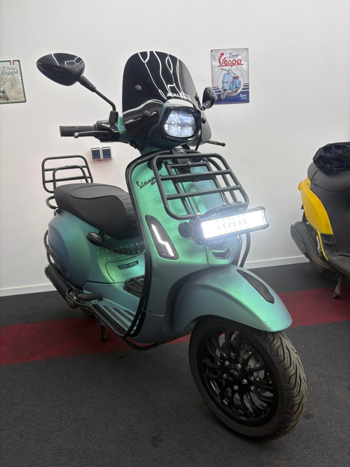 Vespa sprint 4t e5 2021 FULL/MALOSSI, Ophalen, Zo goed als nieuw