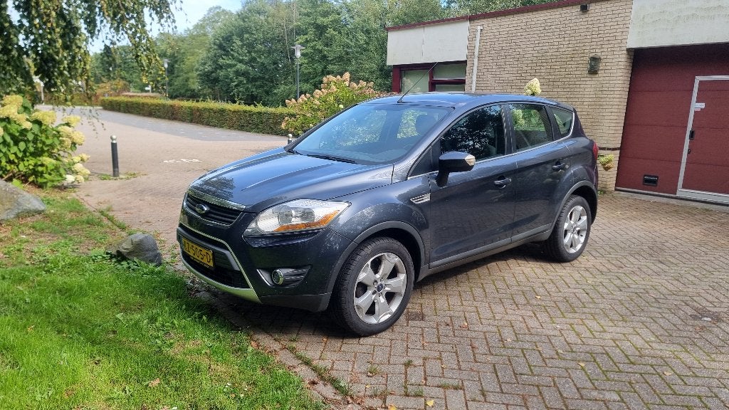Ford Kuga 2.0 Tdci 100KW FWD 2010 Grijs, 136 pk, 4 cilinders, 2000 kg, Metallic lak