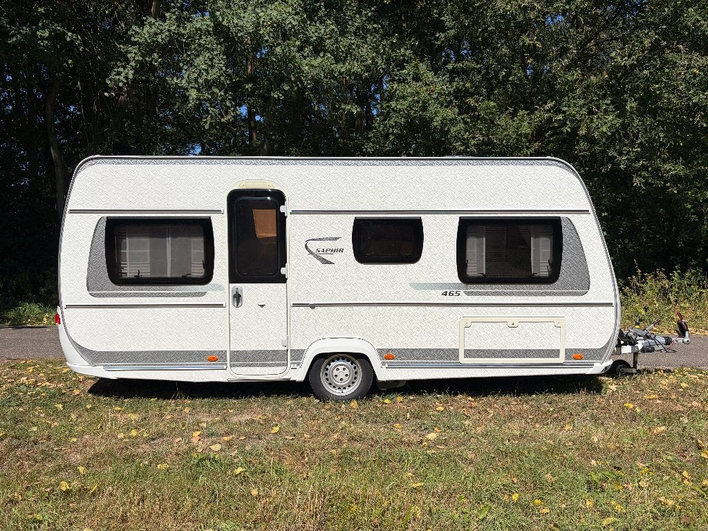 Fendt Saphir 465 SQ uit 2015 met dwarsbed en grote koelkast!, Caravans en Kamperen, Caravans, Rondzit, Dwarsbed, Ringverwarming