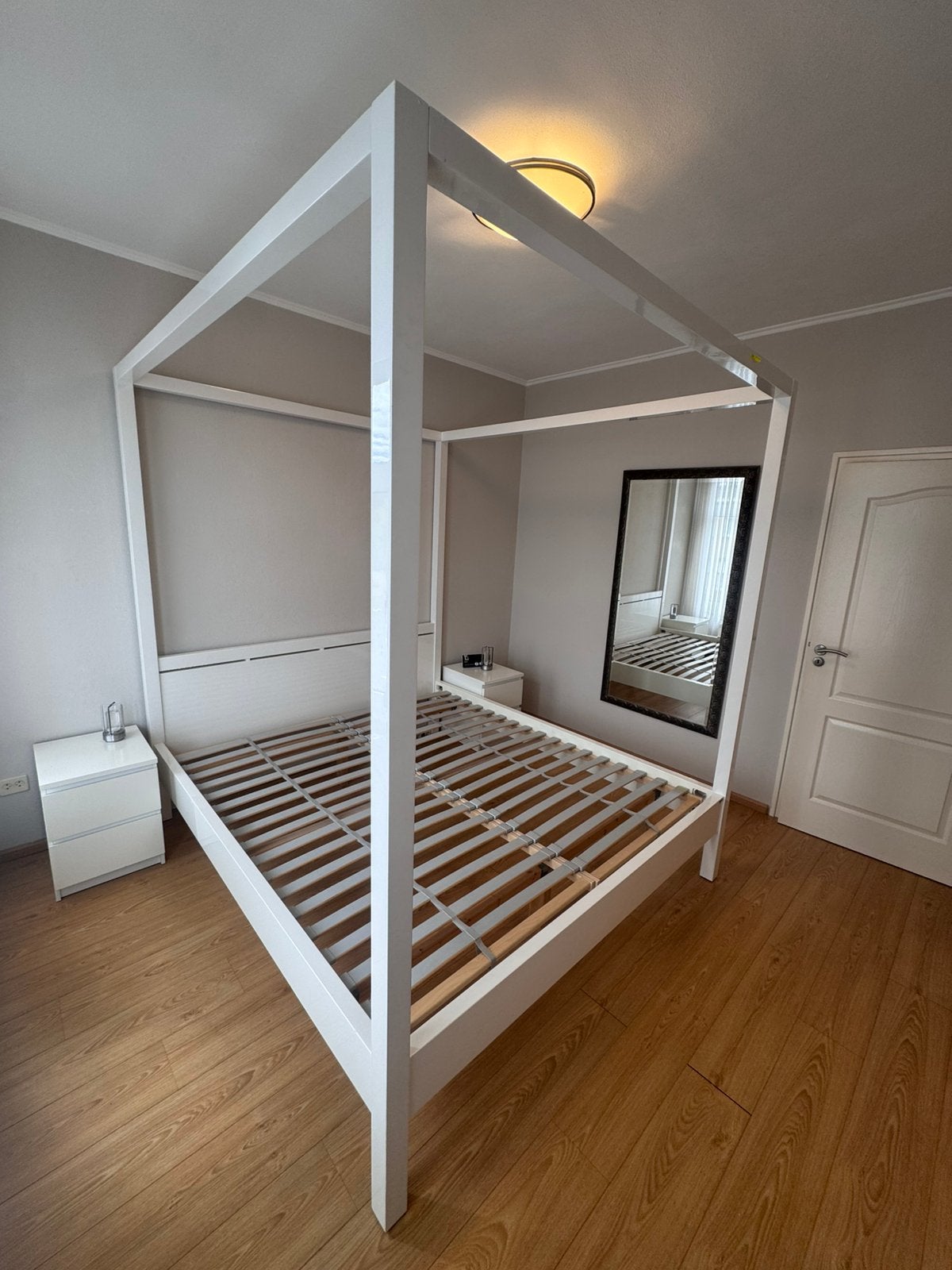 Hoogglans wit hemelbed van hoge kwaliteit, merk Cantomobili, Ophalen, Premium kwaliteit hemelbed, Wit, Tweepersoons