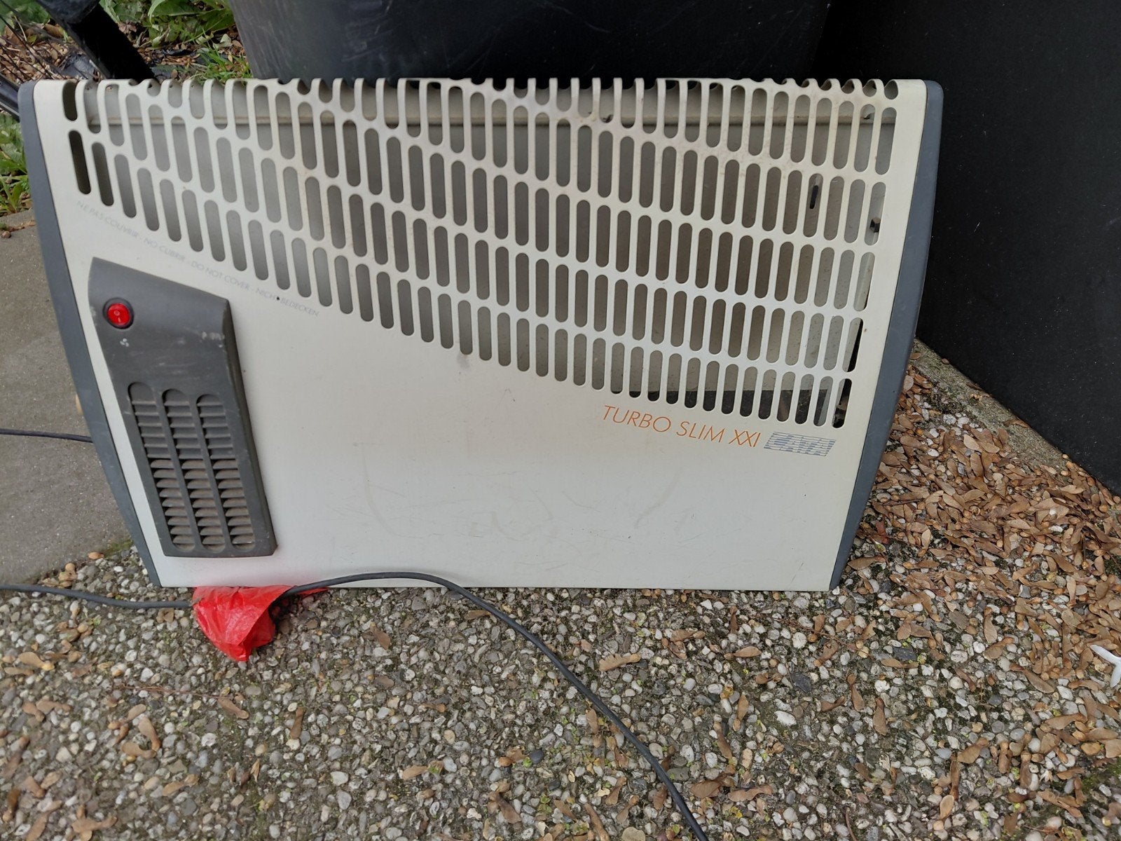 Elektrische kachel Turbo Slim XXI met beugels, Doe-het-zelf en Verbouw, Ophalen, 30 tot 80 cm, Gebruikt, Kachel