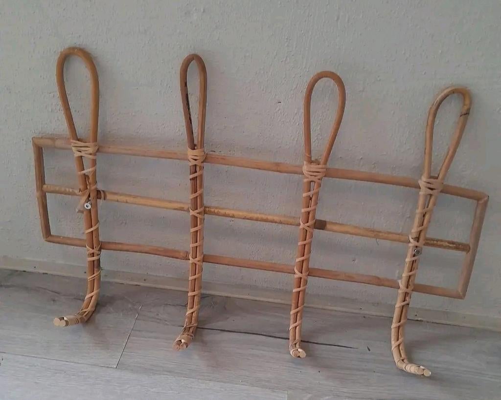 Rotan wand kapstok, Wandkapstok, Overige materialen, Ophalen of Verzenden, Zo goed als nieuw