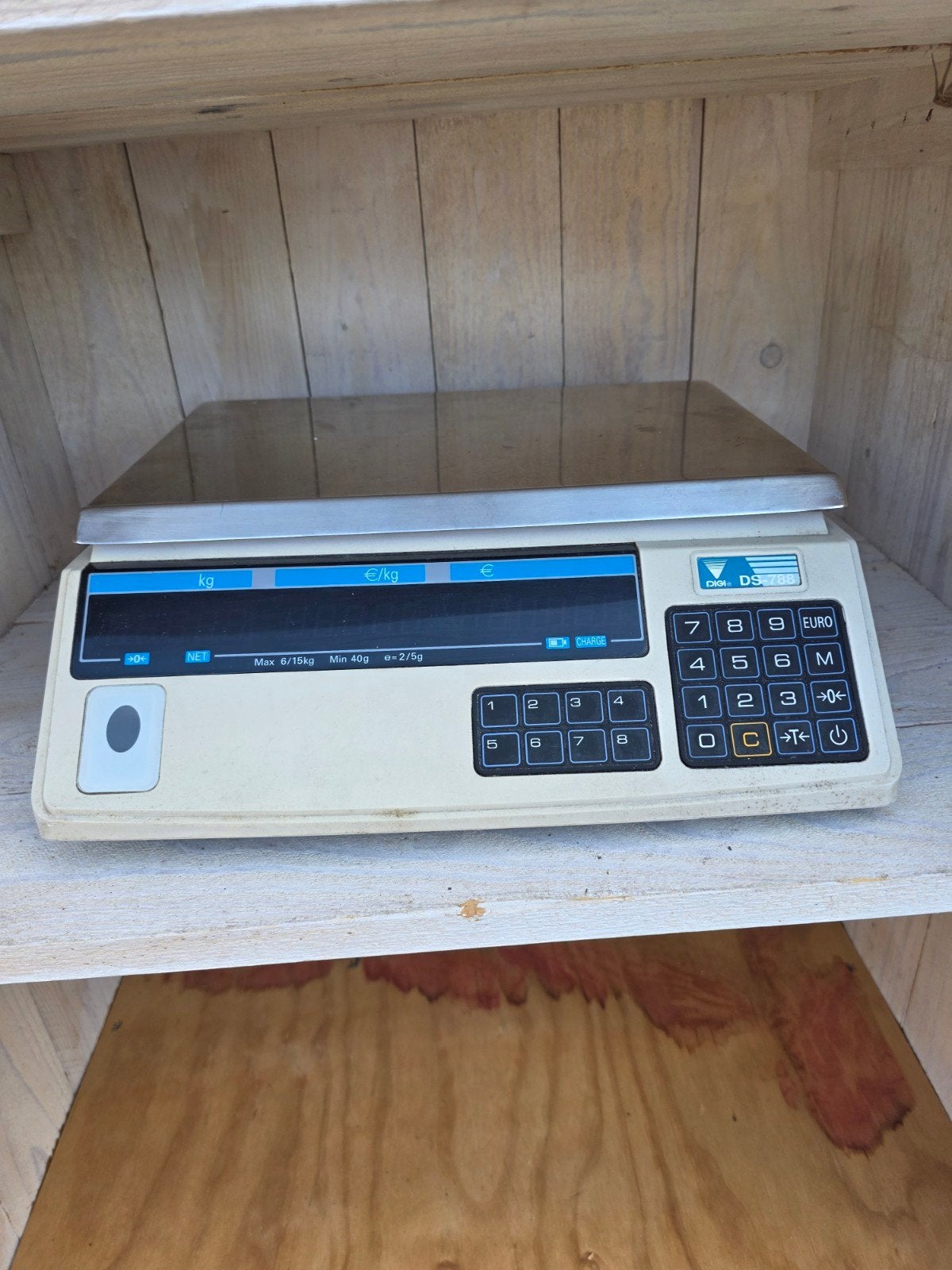 winkelweegschaal digi ds-788, Witgoed en Apparatuur, Winkelweegschaal, 1 tot 500 gram, Ophalen of Verzenden, 10 tot 50 kg